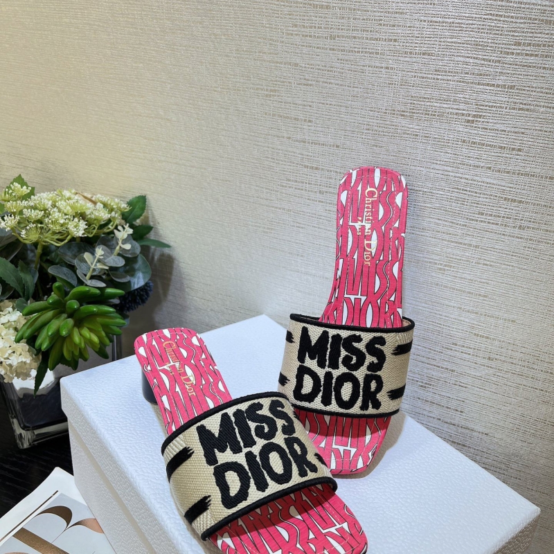 ch**an D*or slippers